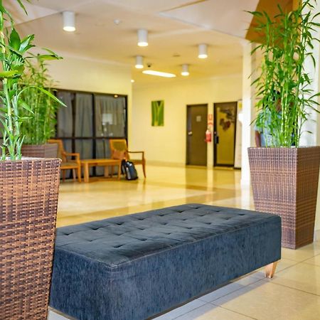 Highlander Hotel Маунт Хейгън Екстериор снимка